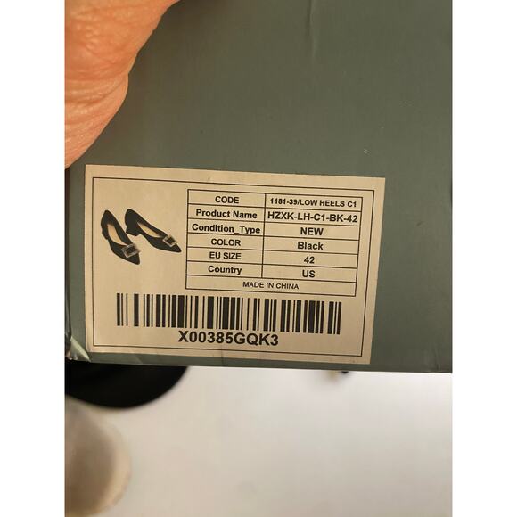 NEW C. Paravano Black Pointy Toe Low Heels Dress Pumps Rhinestone Buckle 42 11 - Picture 11 of 14